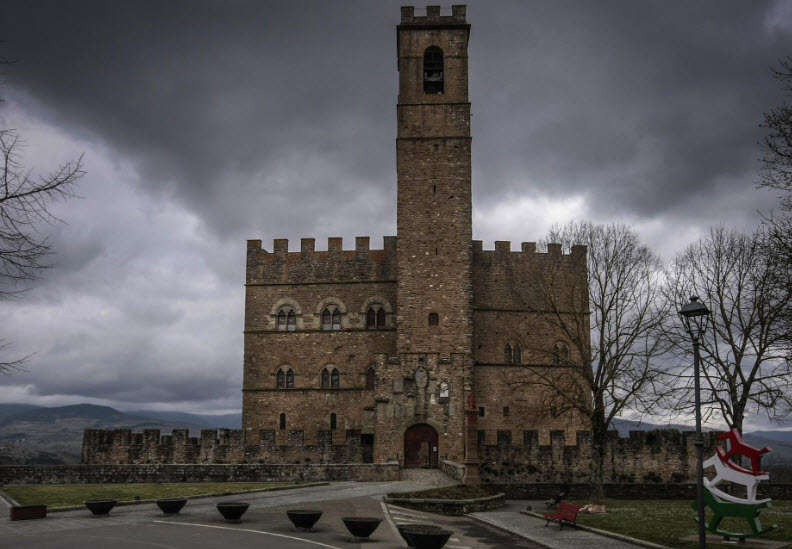 Castello dei Conti Guidi, Italy